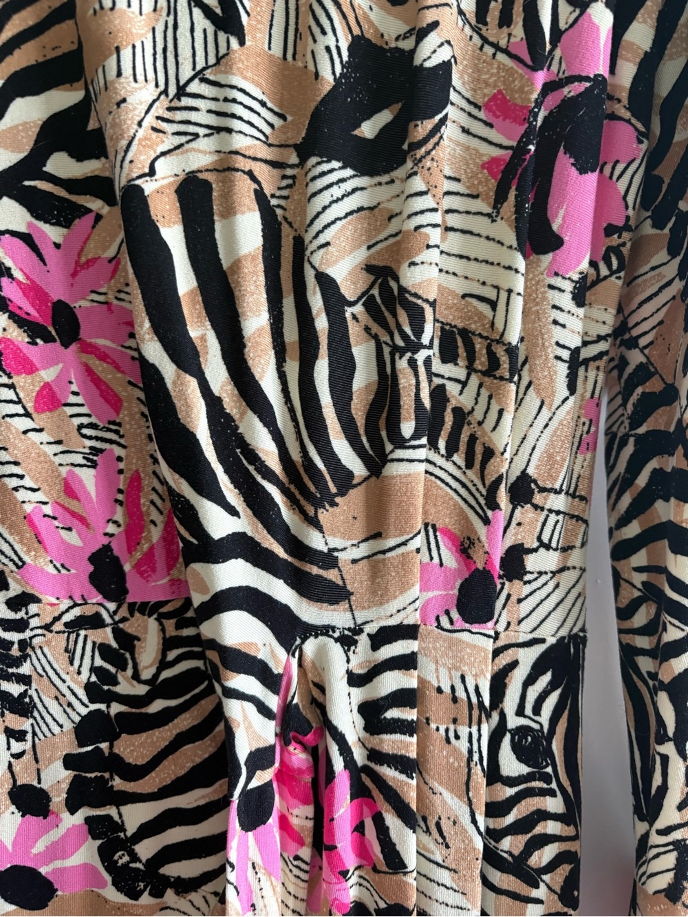 Lilly Pulitzer Multicolor Animal Print dress with Pink Accent Size Medium - Picture 10 of 12